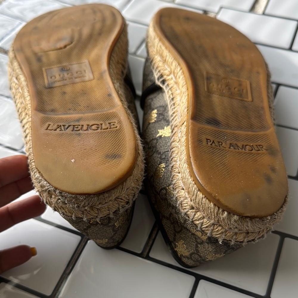 Gucci Women's Beige Espadrille Flats - Picture 5 of 9